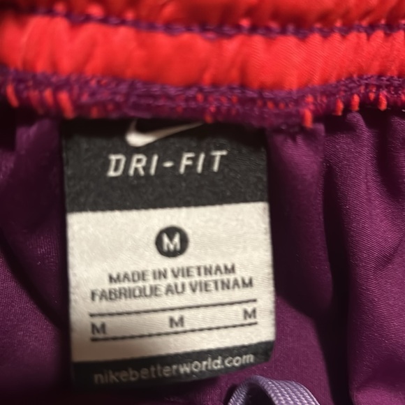 Women’s Nike Dri-Fit Shorts - Picture 3 of 5